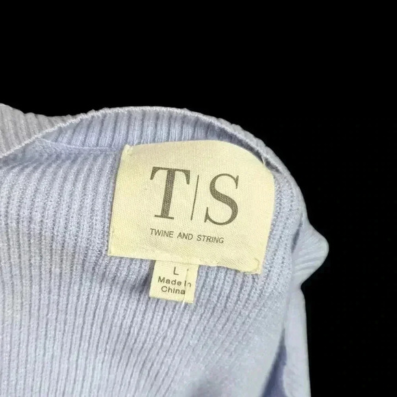 NEW Twine & String Large Purple Cinch Front V-neck Cold Shoulder Knit Sweater - Picture 6 of 7